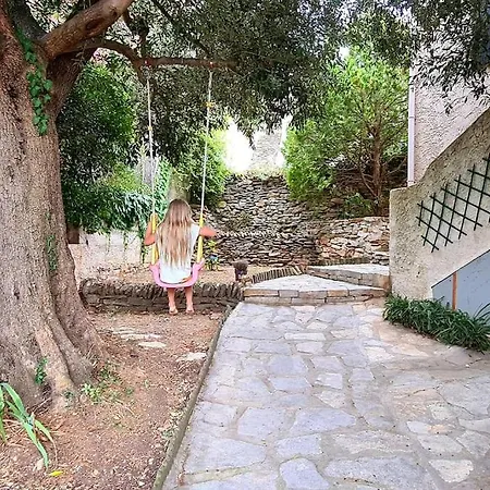 Au Bas Des Cretes * La Ciotat